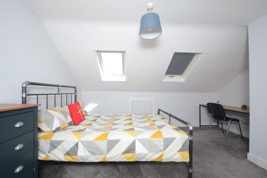 Room Brailsford Road in Manchester
