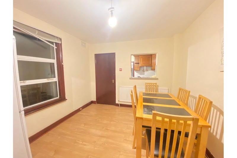Flat Mirabel Road in Greater London