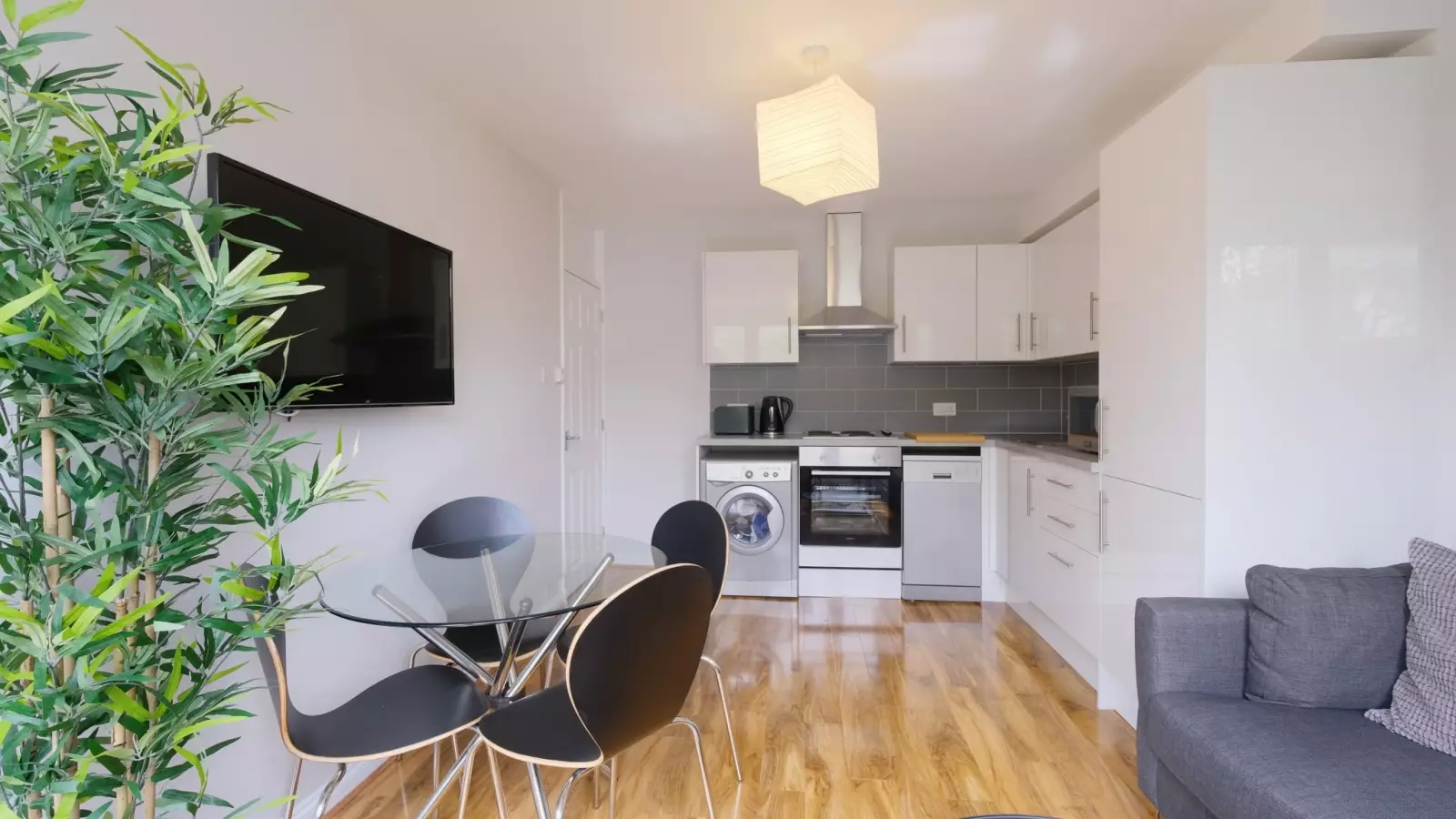 Room Robsart Street in Greater London