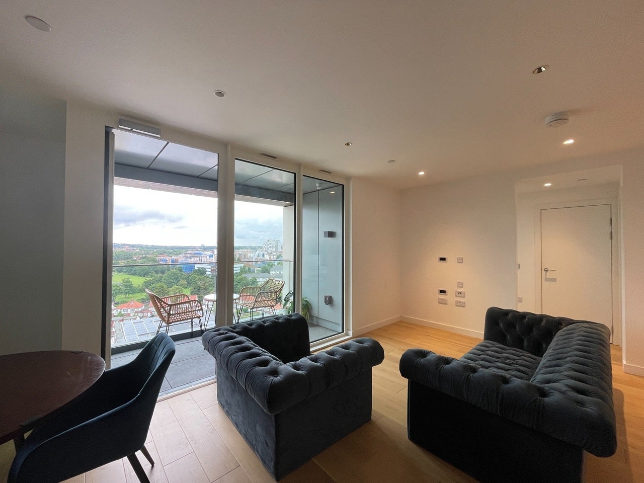 Flat Capitol Way in Greater London