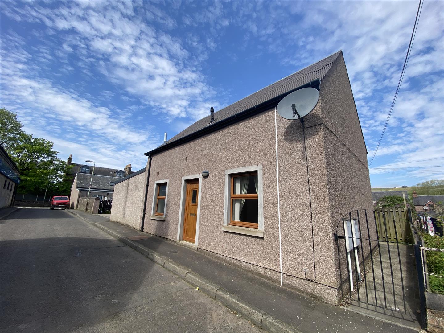 House Mid Street in Alyth
