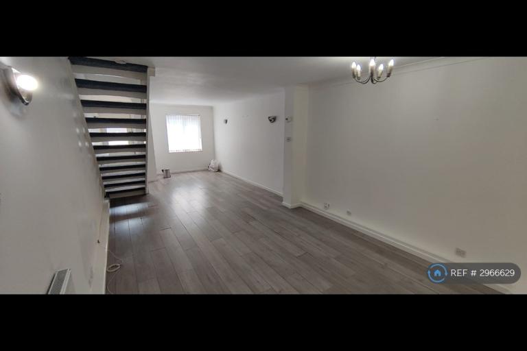 House Foot Path 796 in Greater London