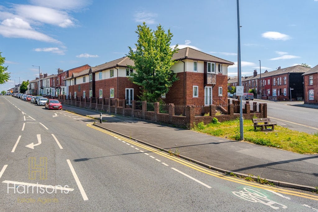 Flat Castle Street in Bolton