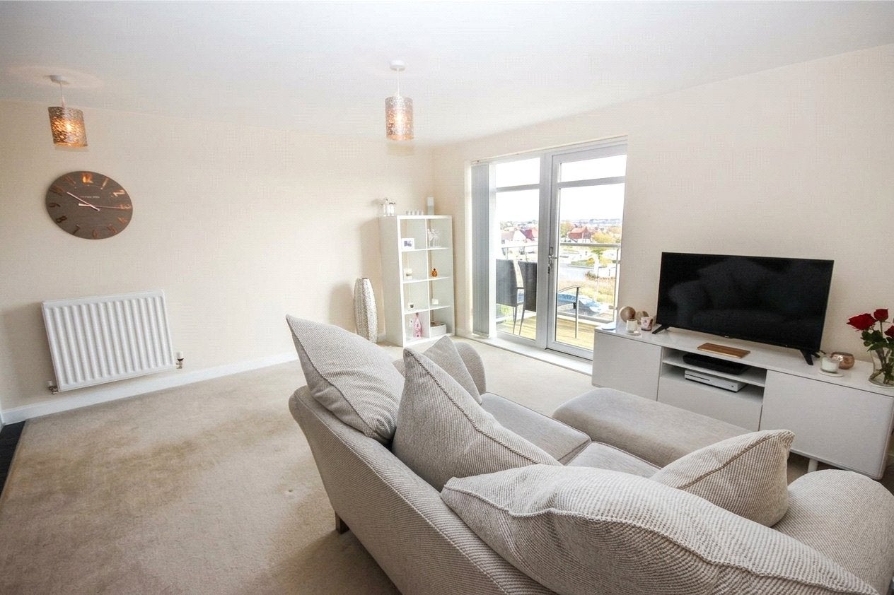 Flat Charlton Boulevard in Patchway