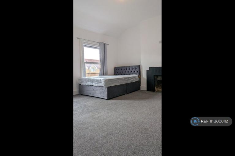Room Elmers End Road in Greater London