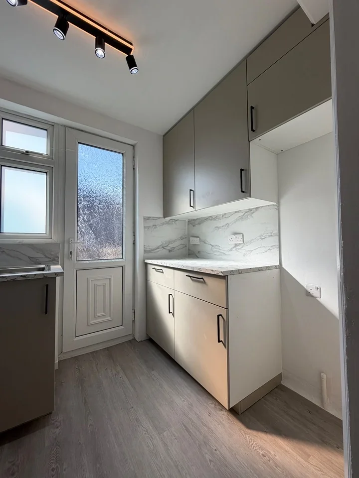 Flat Woodberry Down in Greater London