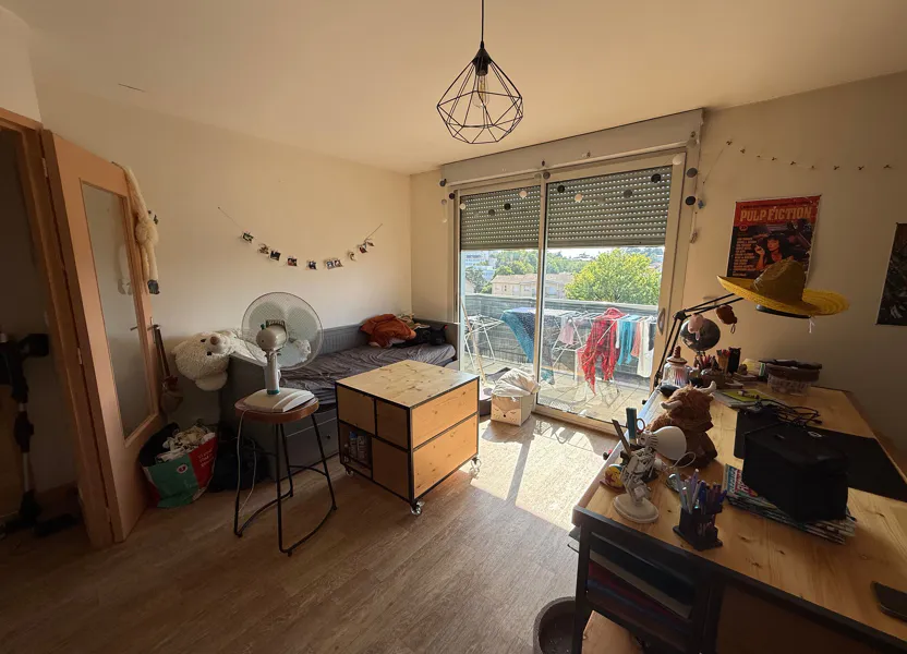 Flat Rue du Docteur Raymond Marcland in Limoges