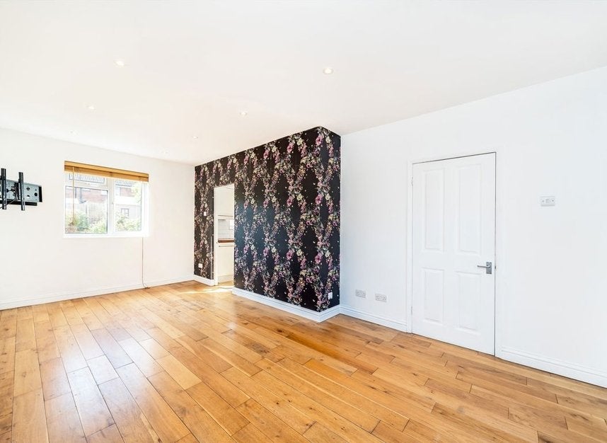 House Crewys Road in Greater London