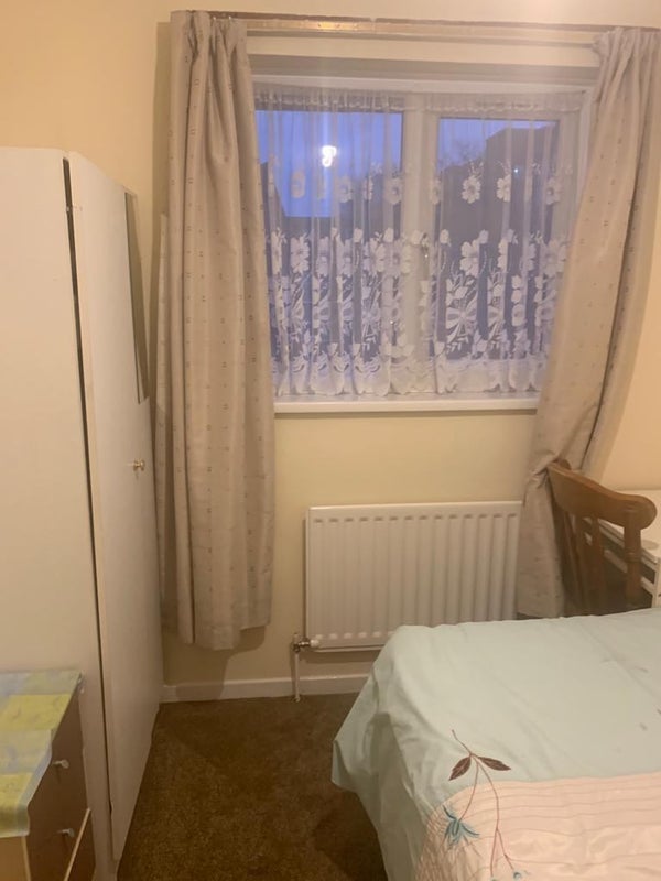 Room Ashfield Street in Greater London