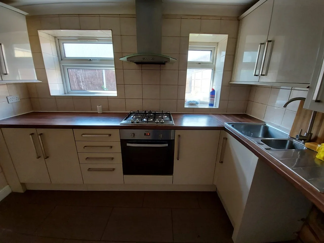 Room St. Marys Road in Greater London