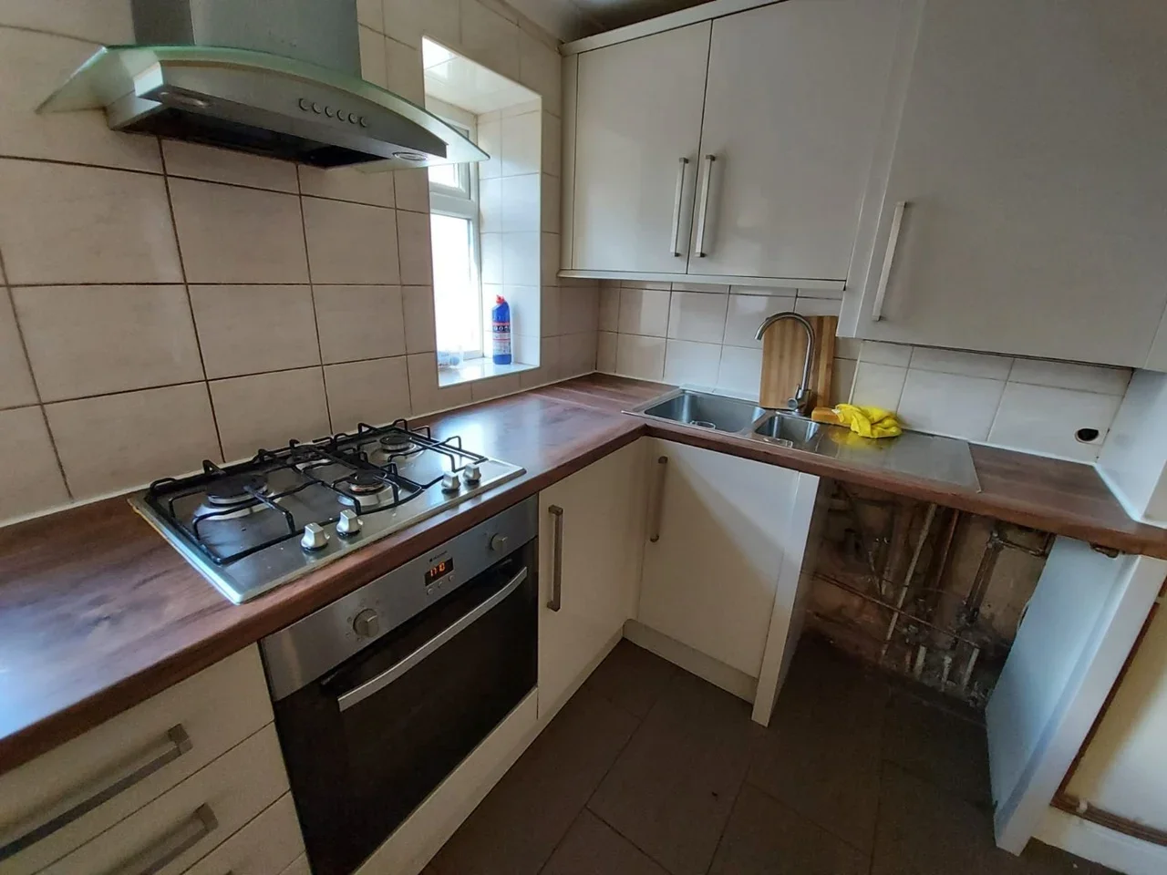Room St. Marys Road in Greater London