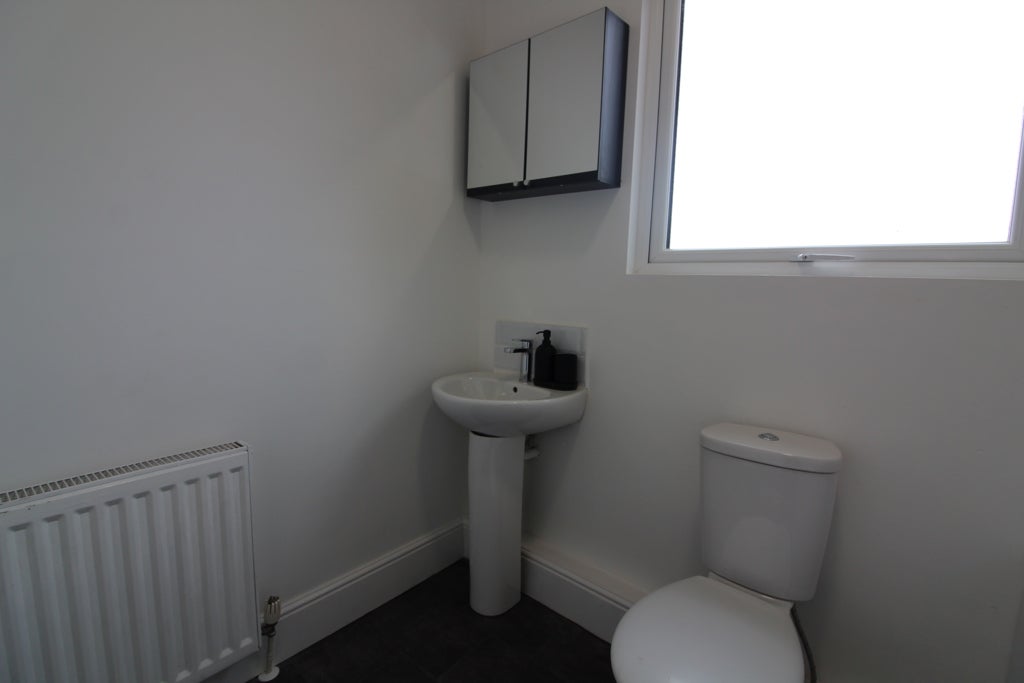 Room Lowson Street in Darlington