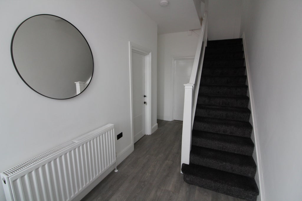 Room Lowson Street in Darlington