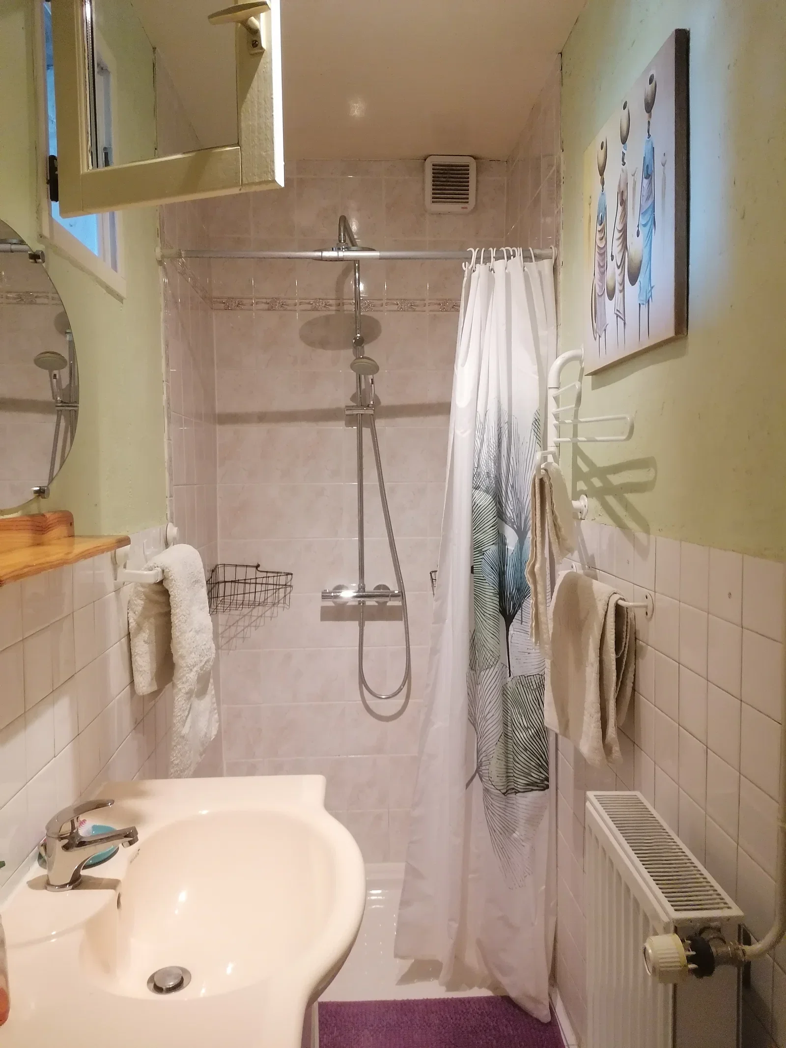 Room Rue de By in Thomery