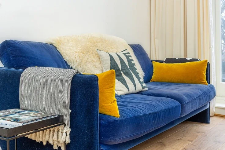 Flat Lauriston Road in Greater London