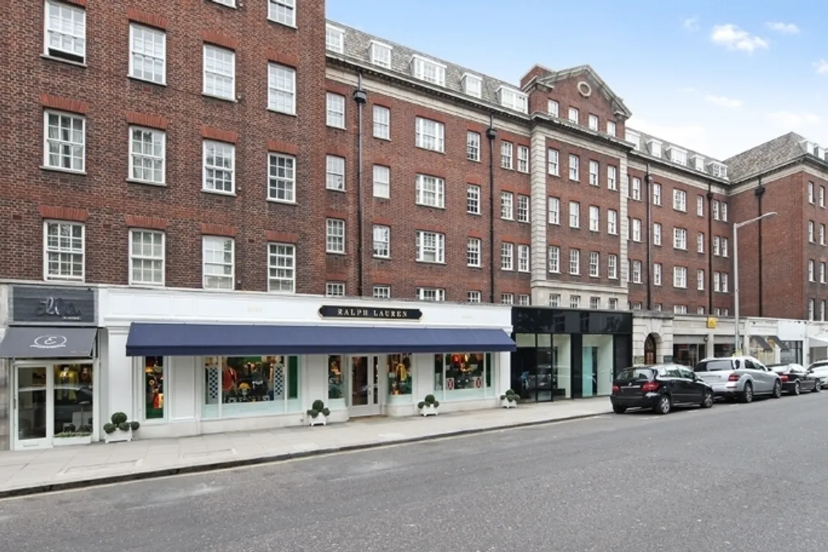 Flat Fulham Road in Greater London