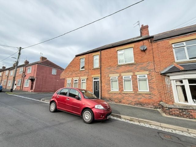 Flat Clifford Terrace in Chester-le-Street