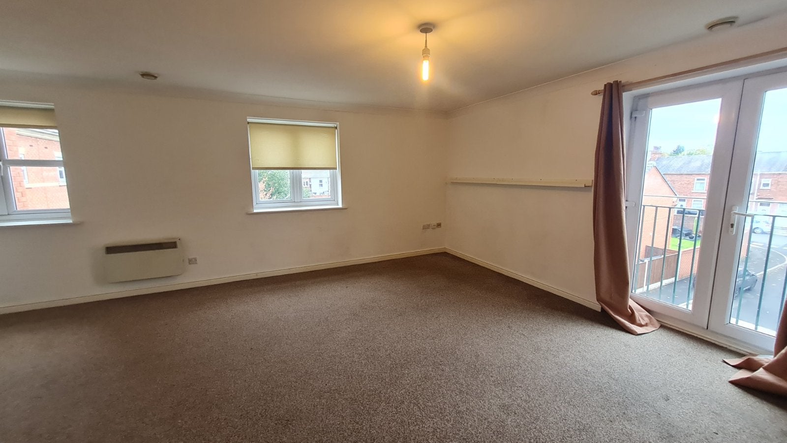 Flat Delamere Gardens in Wakefield