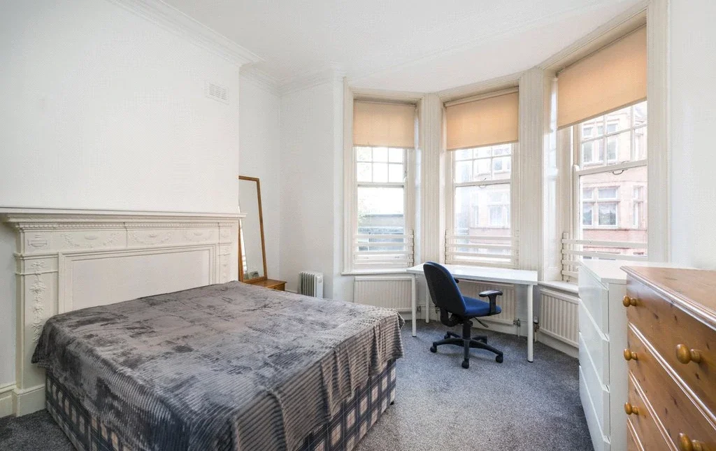 Flat Torrington Place in Greater London