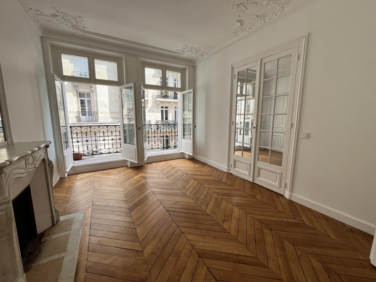 Appartement Rue Pierre Demours à Paris
