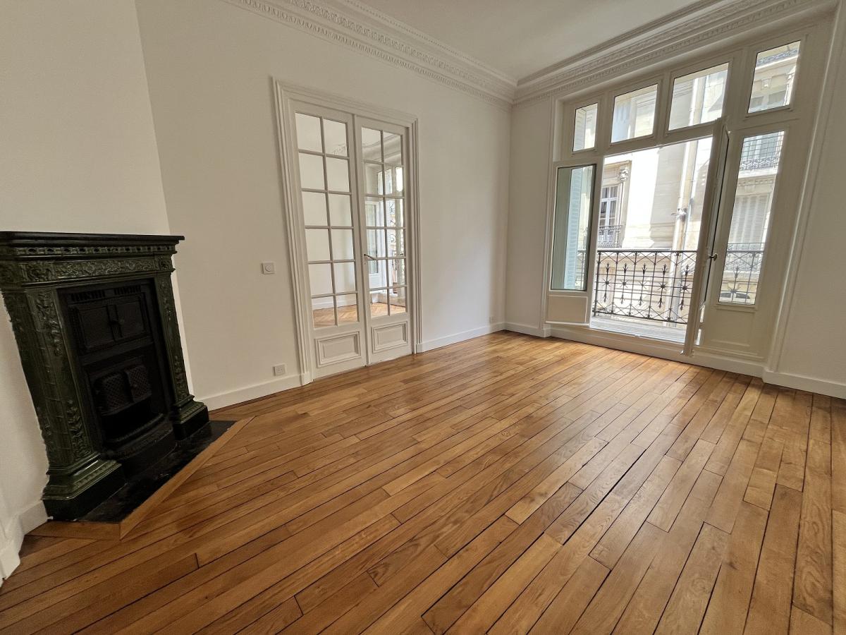 Appartement Rue Pierre Demours à Paris