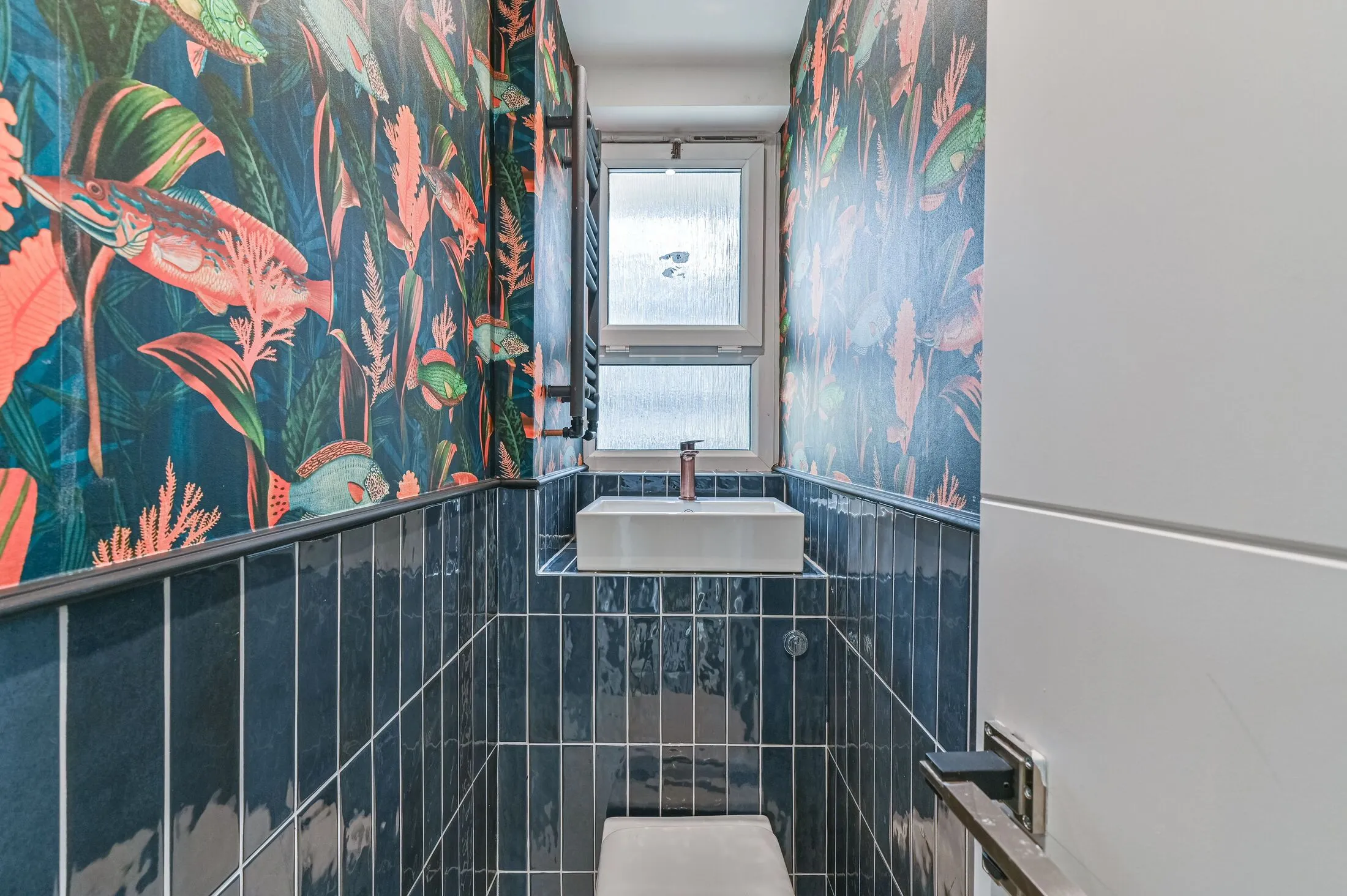 Flat Crownstone Road in Greater London