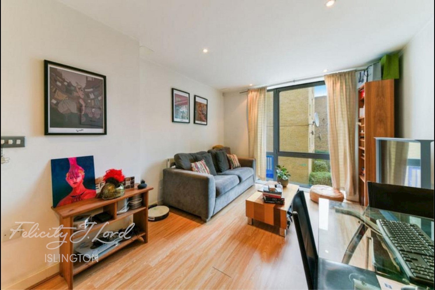 Flat Highbury Grove in Greater London
