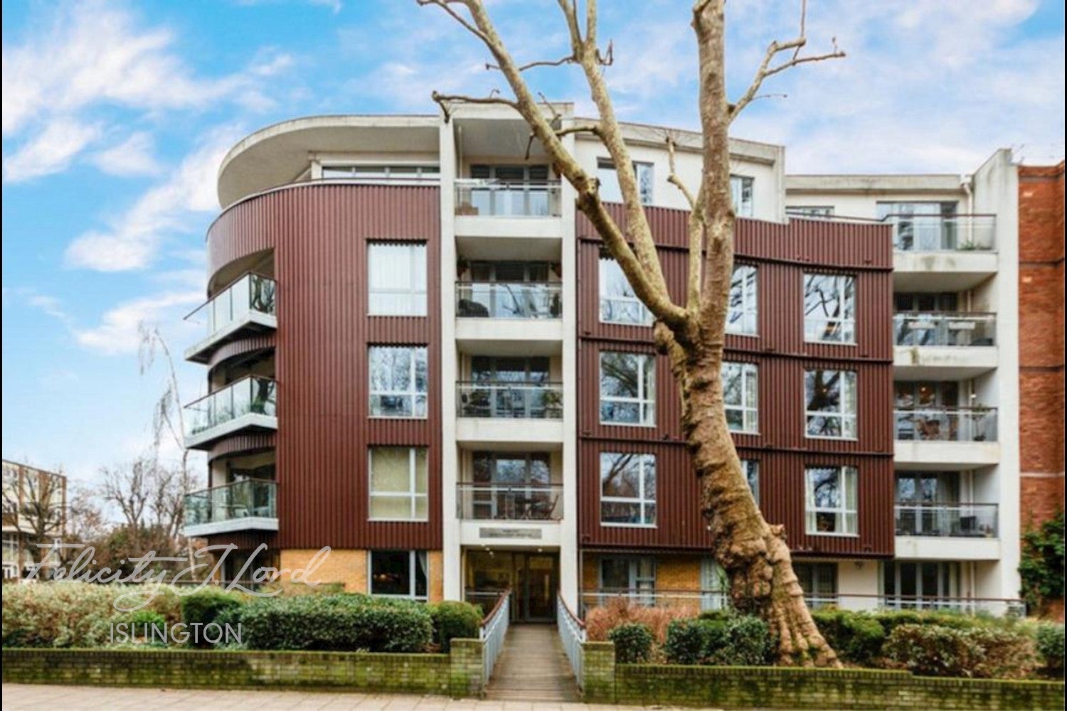 Flat Highbury Grove in Greater London