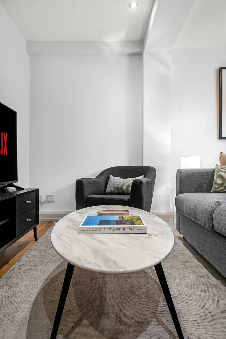 Flat Bateman Street in City of Westminster