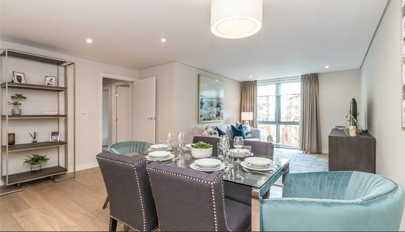 Flat Merchant Square in City of Westminster