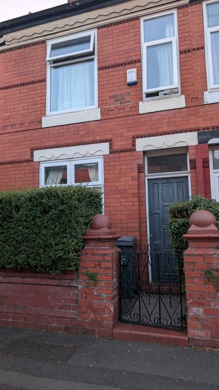 Room Dorset Avenue in Manchester