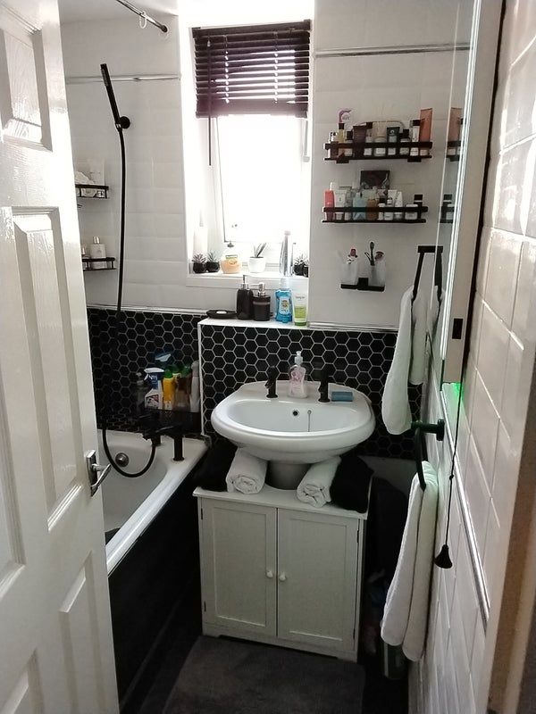 Room Sylvan Road in Greater London