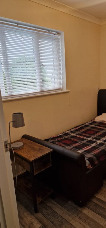 Room Coldnailhurst Avenue in Braintree