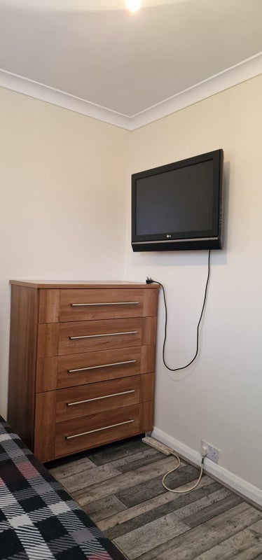 Room Coldnailhurst Avenue in Braintree