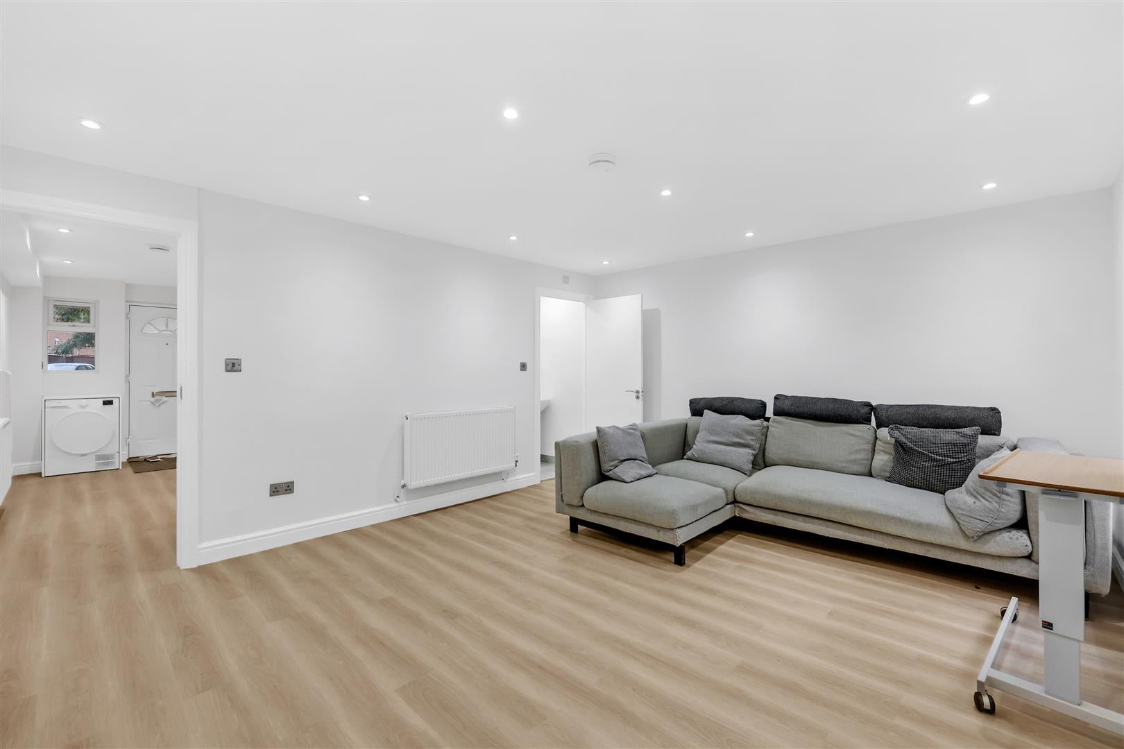 Flat Rectory Square in Greater London