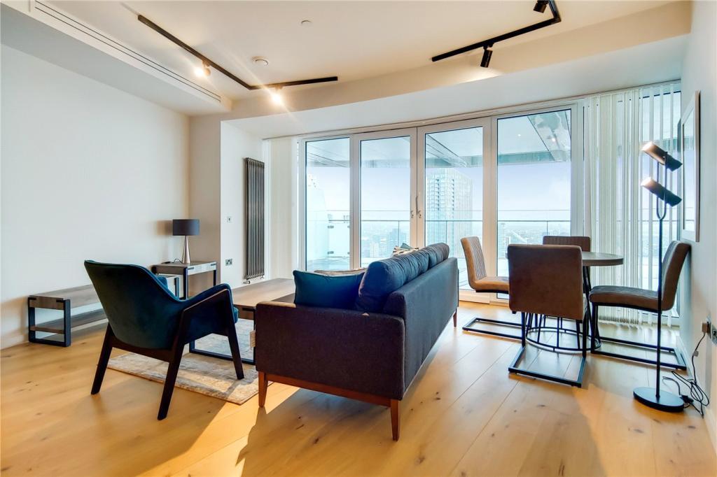 Flat Crossharbour Plaza in Greater London