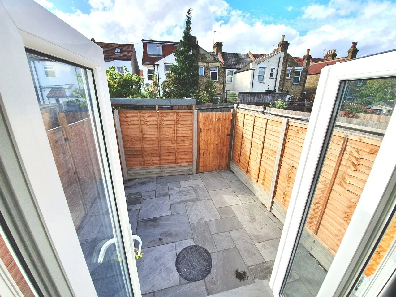 Room Pemdevon Road in Greater London