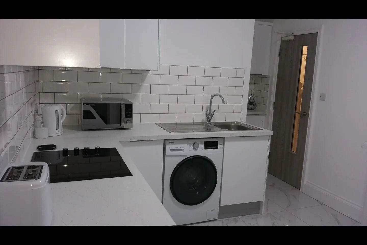 Room Pemdevon Road in Greater London