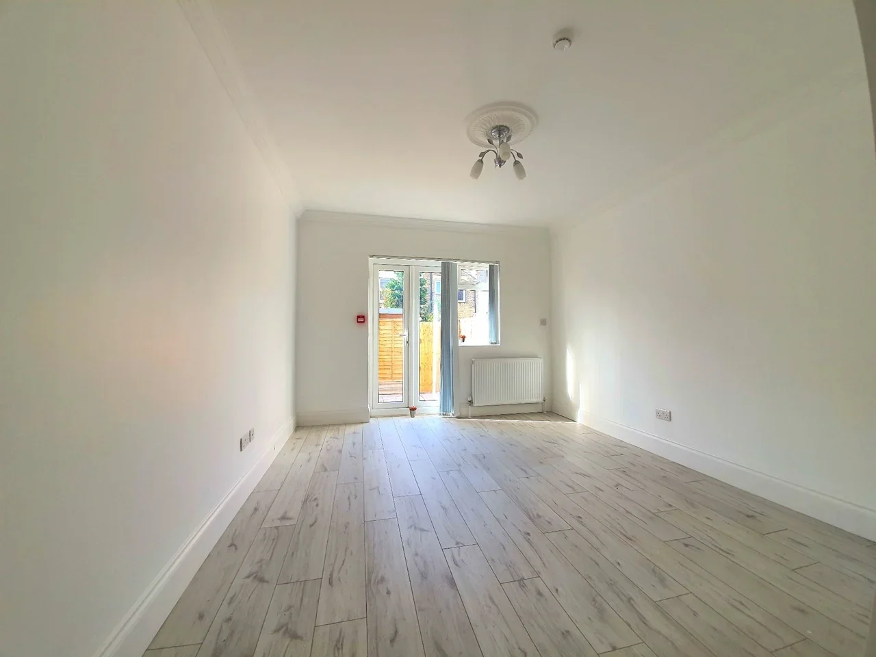 Room Pemdevon Road in Greater London