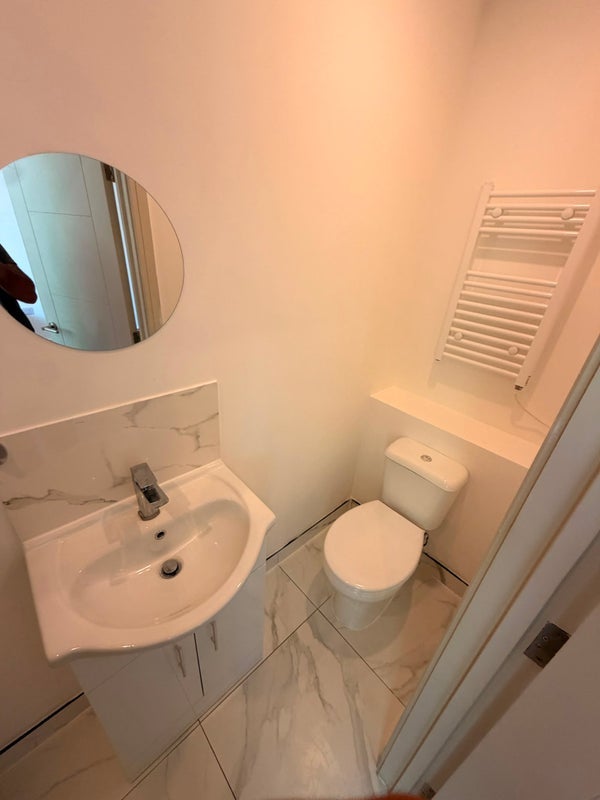 Room Bensham Lane in Greater London