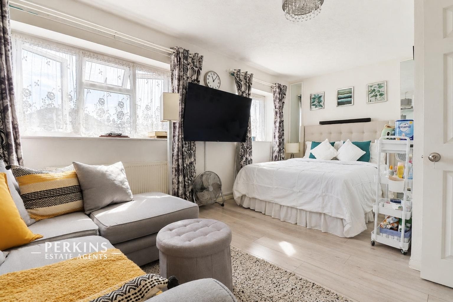 House Mount Avenue in Greater London