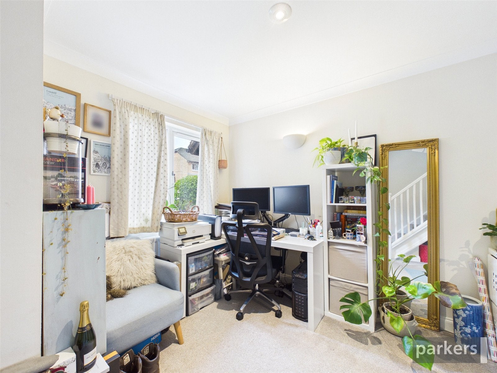 Flat Gooch Close in Twyford