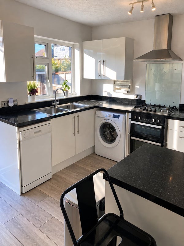 Room Perry Street in Billericay