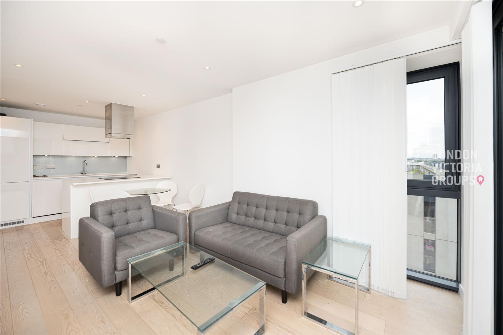 Flat Yabsley Street in Greater London