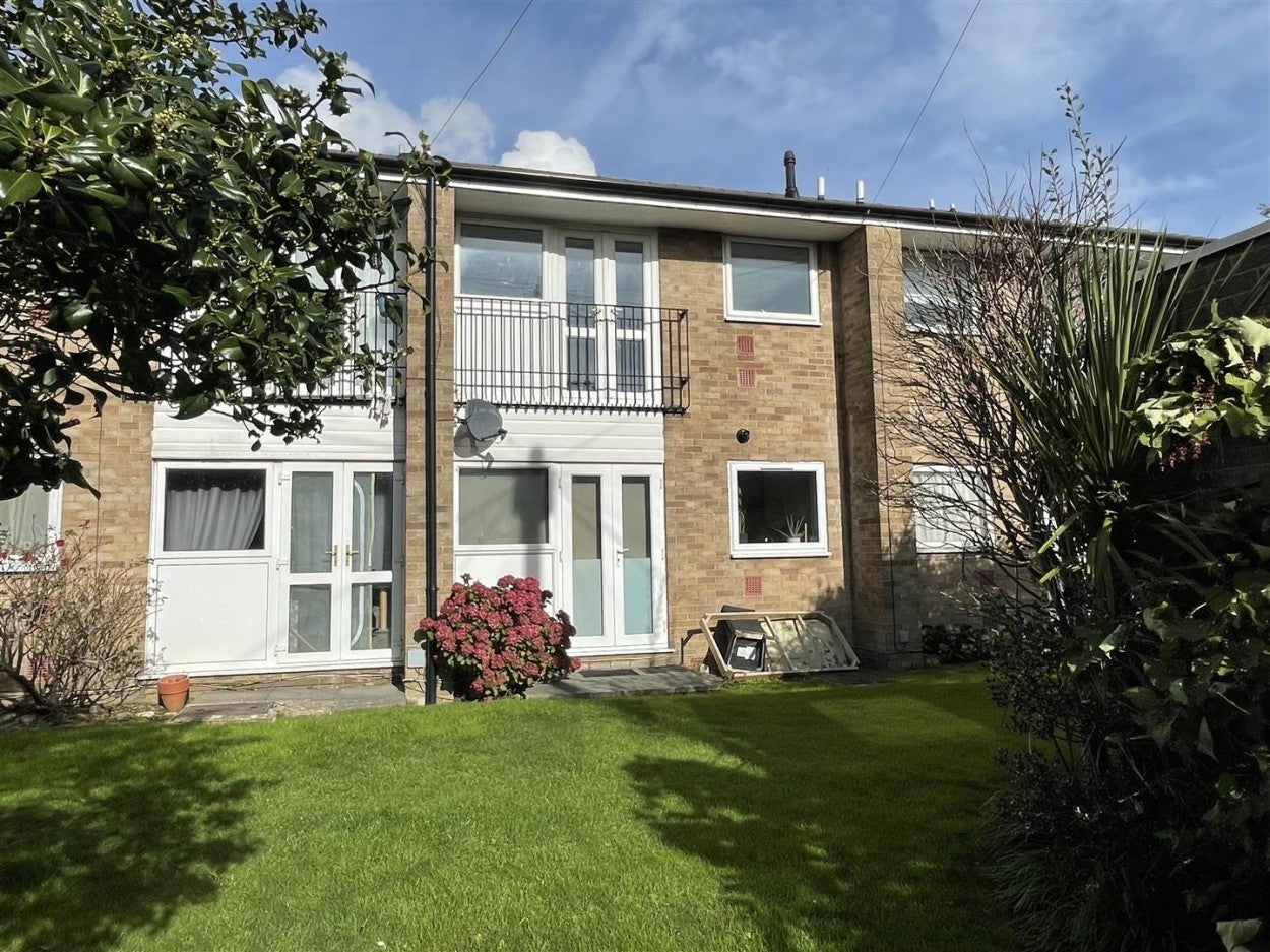 Flat Franciscan Way in Arun