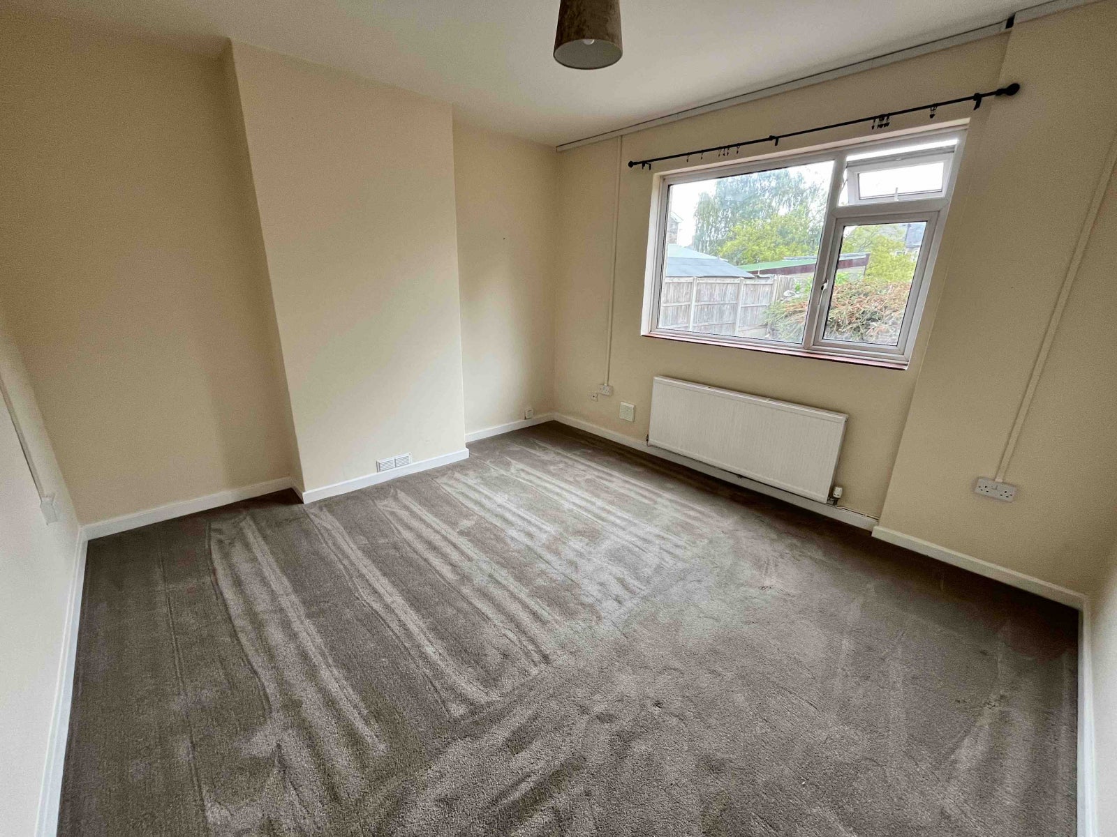 Flat Victoria Road in Forest of Dean