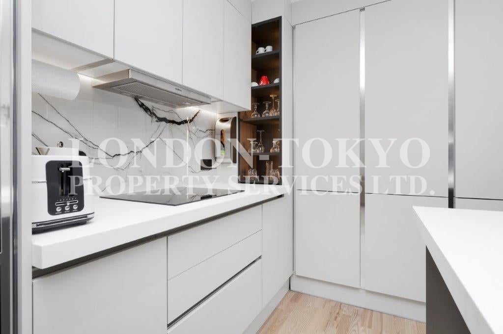 Flat Finchley Road in Greater London