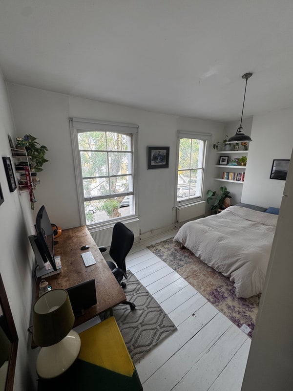 Room Mildmay Road in Greater London