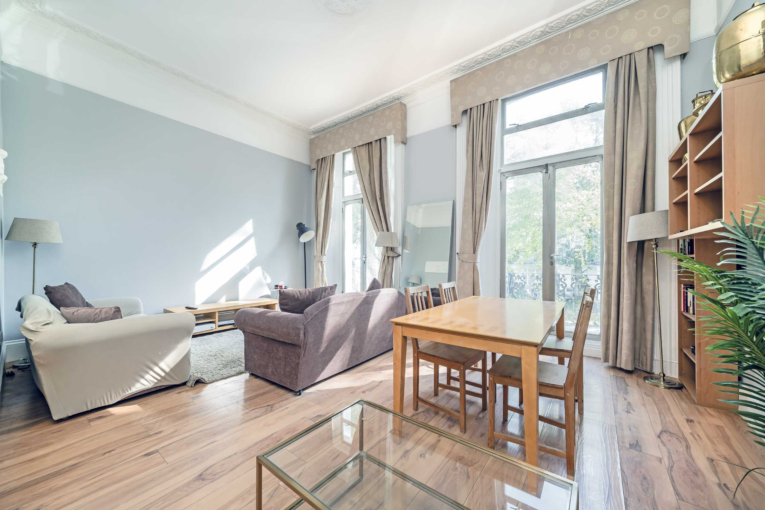 Flat St Stephen's Gardens in City of Westminster