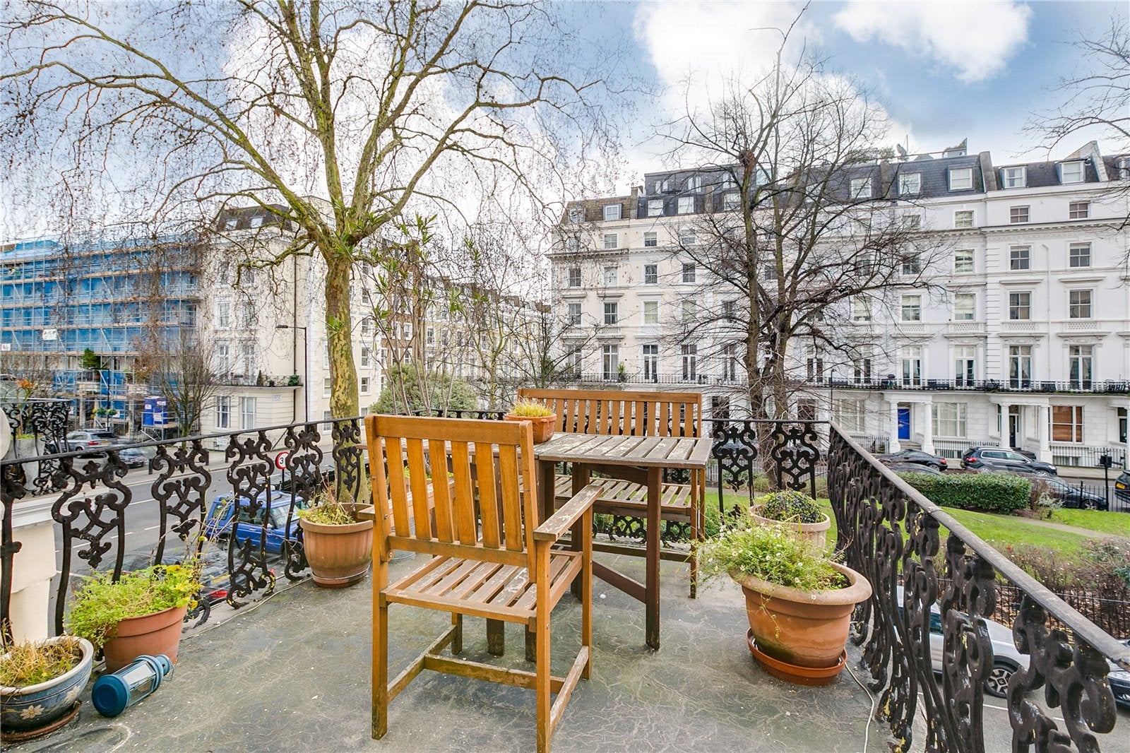 Flat St Stephen's Gardens in City of Westminster